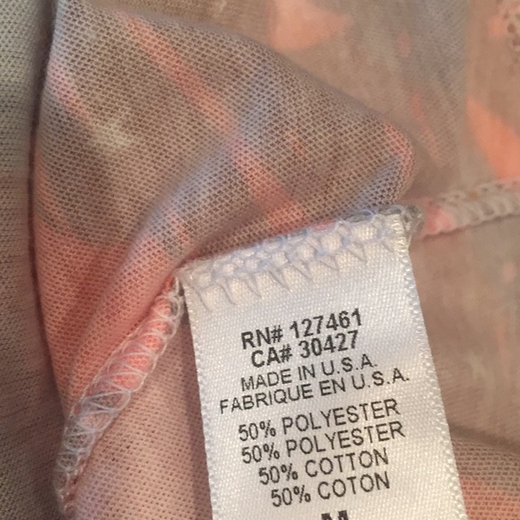 WILDFOX Tropical Camo Tee Shirt Top Pink Peach NWT - Picture 8 of 8